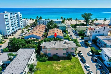 321 Jackson Street Hollywood FL 33019