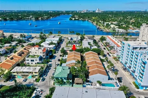 321 Jackson Street Hollywood FL 33019