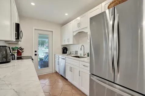 2866 NE 30th Street Fort Lauderdale FL 33306
