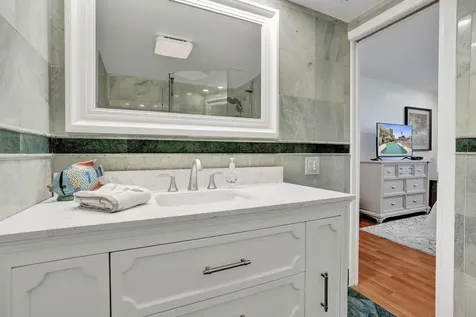 2866 NE 30th Street Fort Lauderdale FL 33306