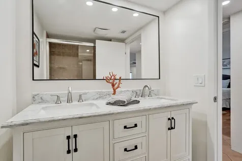 2866 NE 30th Street Fort Lauderdale FL 33306
