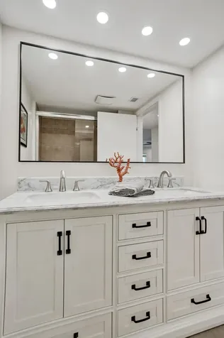 2866 NE 30th Street Fort Lauderdale FL 33306