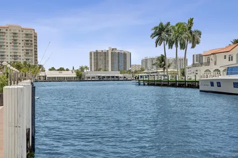 2866 NE 30th Street Fort Lauderdale FL 33306
