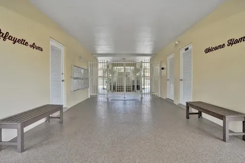 2866 NE 30th Street Fort Lauderdale FL 33306