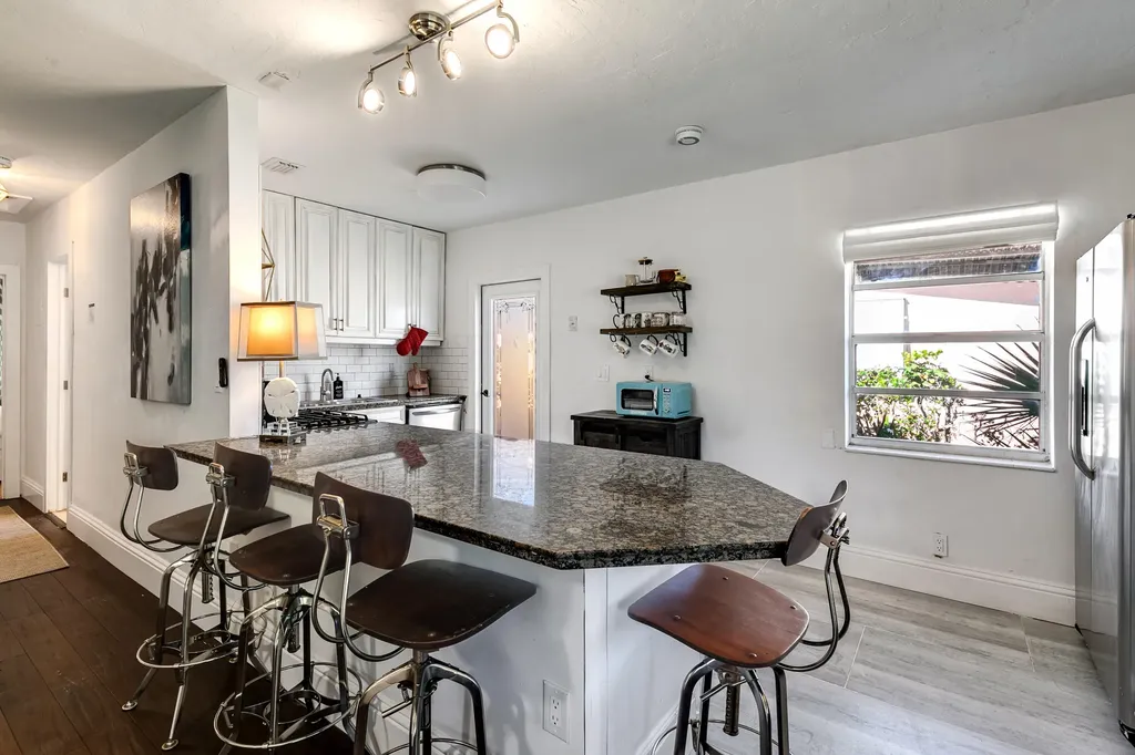 609 S Arnold Avenue Lantana FL 33462