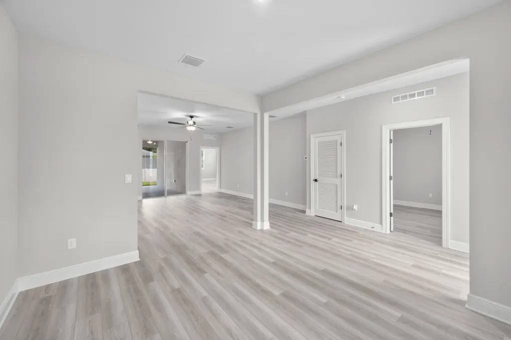 1079 SW Placetas Avenue Port St Lucie FL 34953