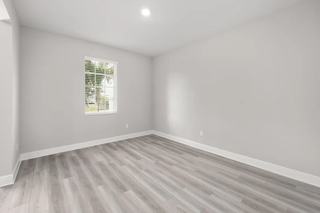 1079 SW Placetas Avenue Port St Lucie FL 34953