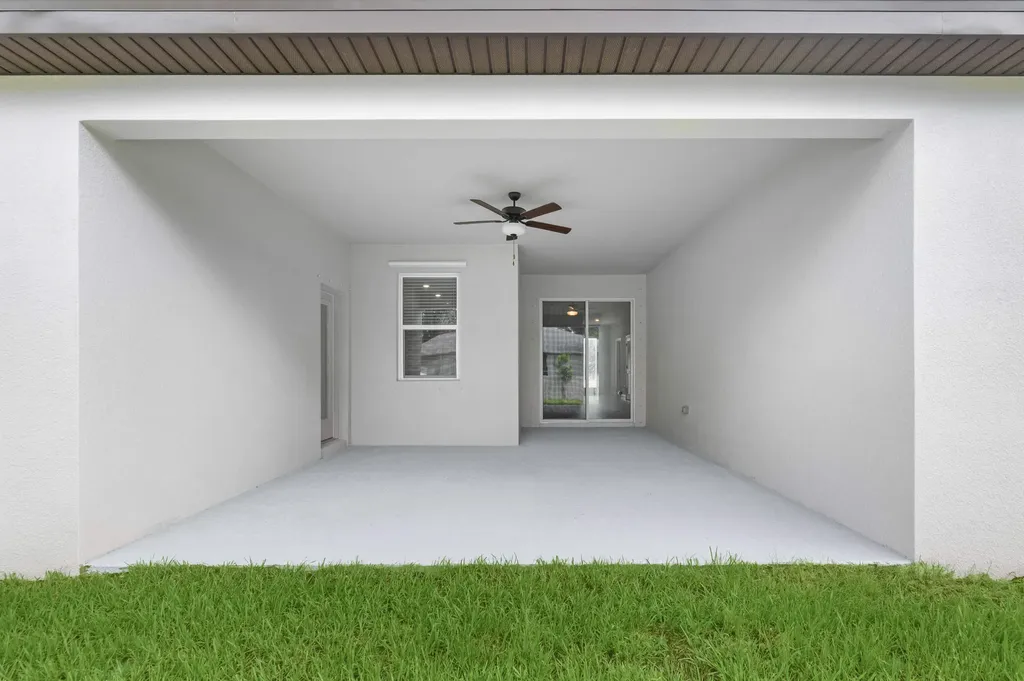 1079 SW Placetas Avenue Port St Lucie FL 34953