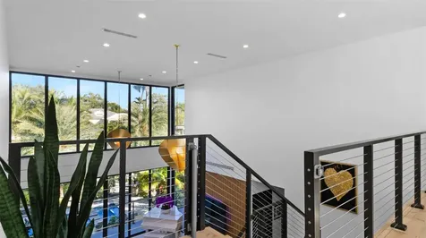 823 Ponce De Leon Drive Fort Lauderdale FL 33316