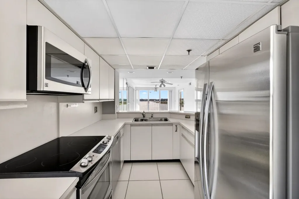 3901 S Flagler Drive West Palm Beach FL 33405