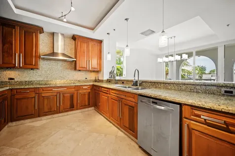 48 Hendricks Isle Fort Lauderdale FL 33301
