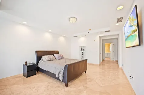 48 Hendricks Isle Fort Lauderdale FL 33301