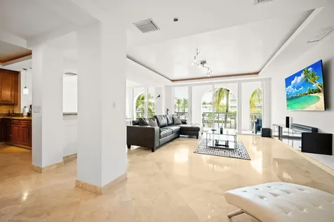 48 Hendricks Isle Fort Lauderdale FL 33301