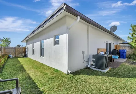 1562 W 26th Court Riviera Beach FL 33404