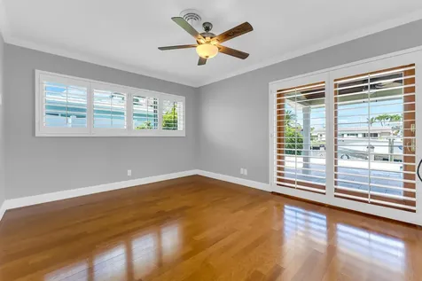 925 SE 10th Street Pompano Beach FL 33060