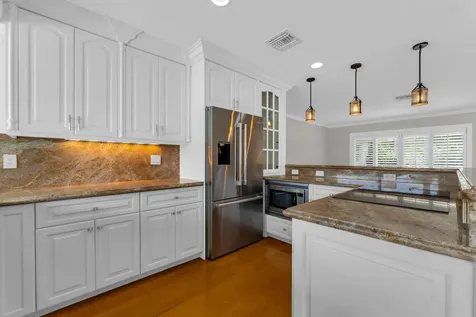 925 SE 10th Street Pompano Beach FL 33060