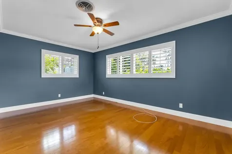 925 SE 10th Street Pompano Beach FL 33060