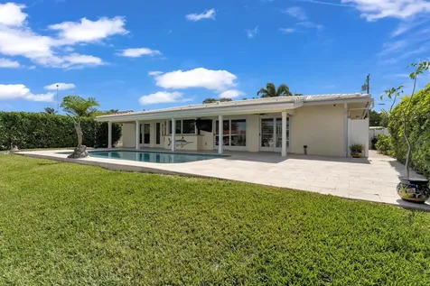 925 SE 10th Street Pompano Beach FL 33060