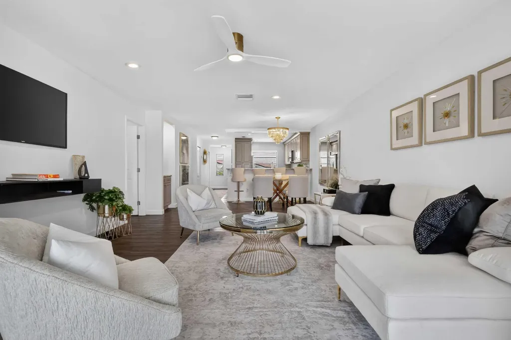 21219 Lago Circle Boca Raton FL 33433