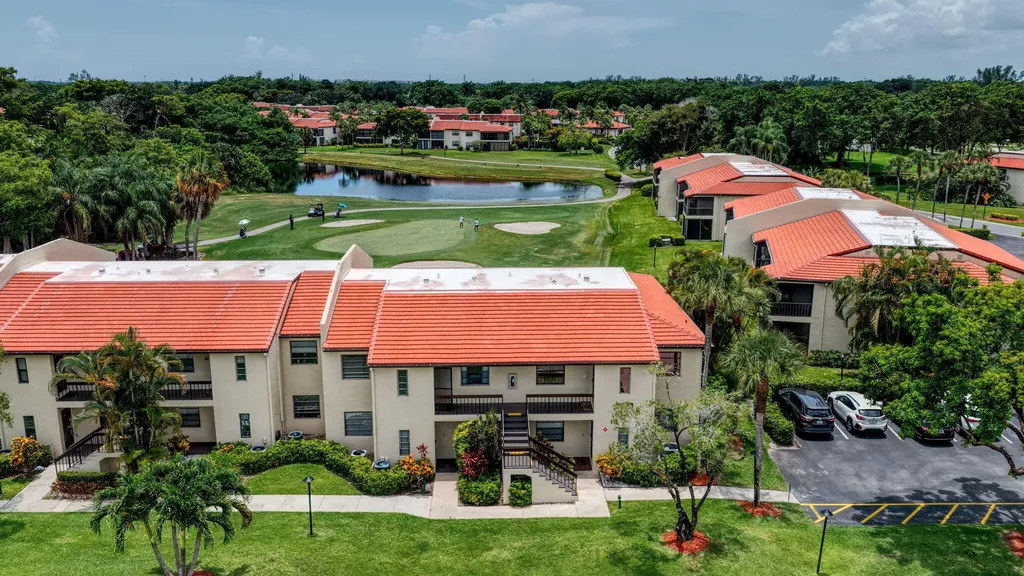 21219 Lago Circle Boca Raton FL 33433