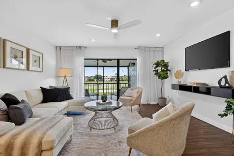 21219 Lago Circle Boca Raton FL 33433
