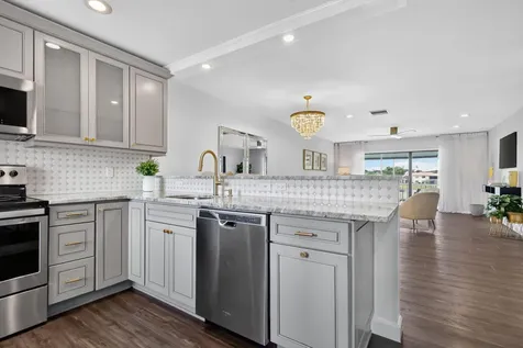 21219 Lago Circle Boca Raton FL 33433