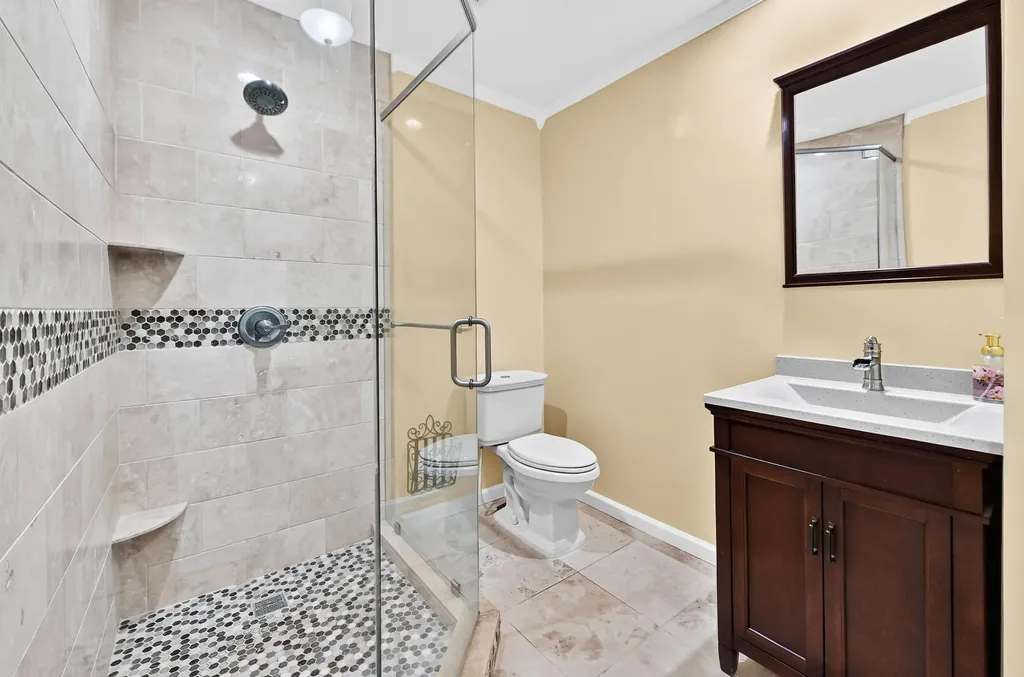 313 Poe Drive Palm Springs FL 33461