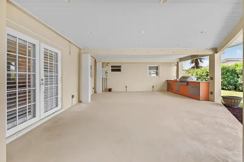313 Poe Drive Palm Springs FL 33461