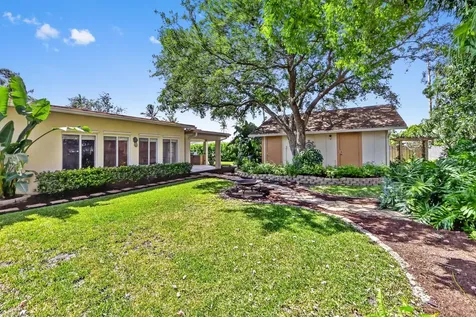 313 Poe Drive Palm Springs FL 33461