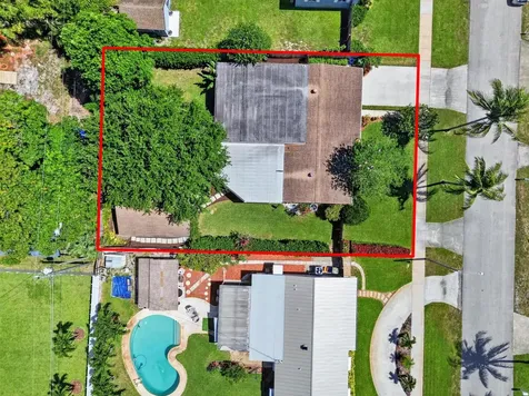 313 Poe Drive Palm Springs FL 33461