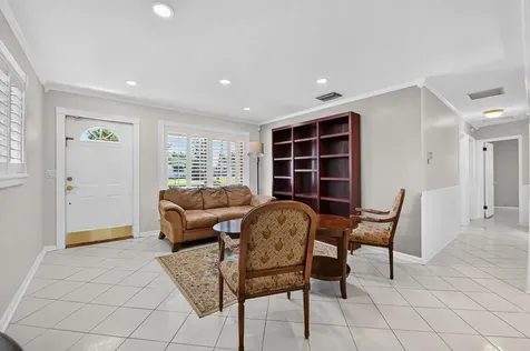 313 Poe Drive Palm Springs FL 33461
