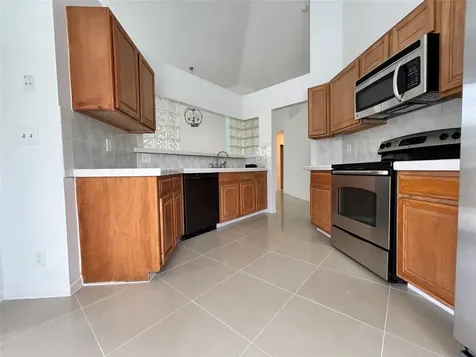 2990 NW 68th Avenue Margate FL 33063
