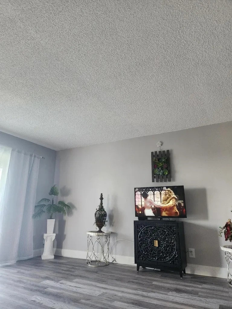 2606 Garden Drive S Lake Worth Beach FL 33461