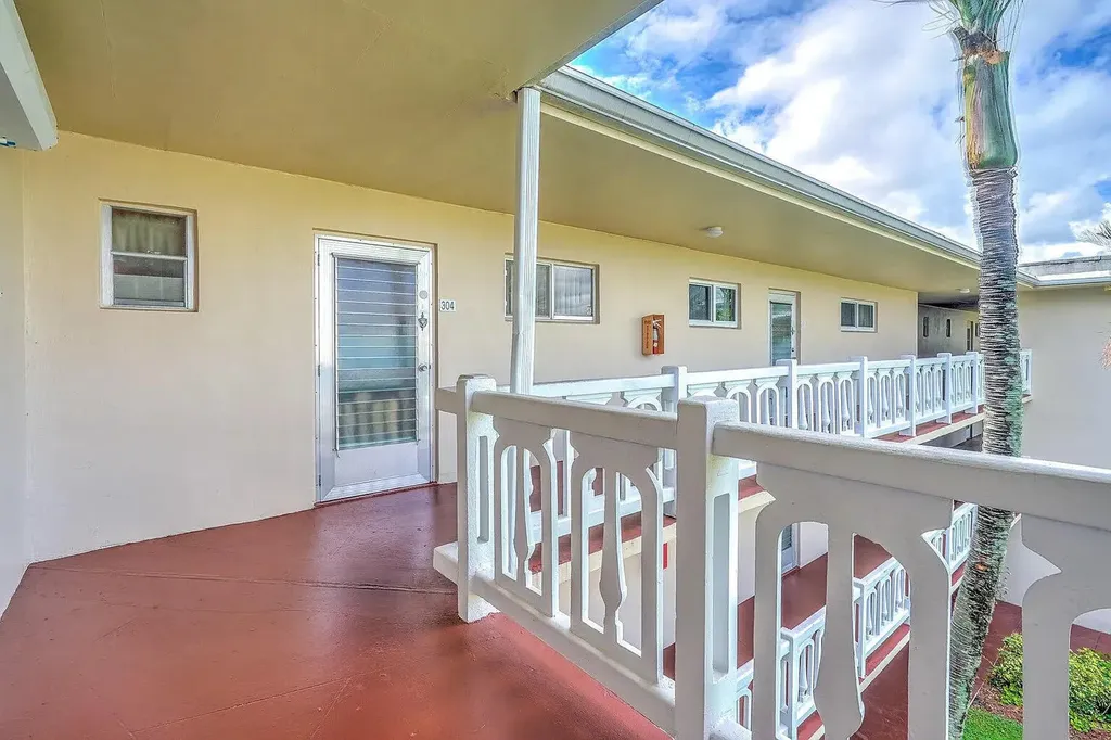 2606 Garden Drive S Lake Worth Beach FL 33461