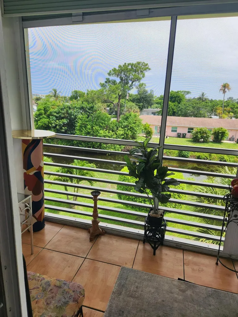 2606 Garden Drive S Lake Worth Beach FL 33461