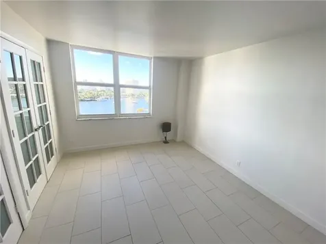 1 Las Olas Circle Fort Lauderdale FL 33316