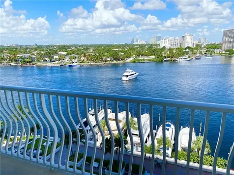 1 Las Olas Circle Fort Lauderdale FL 33316