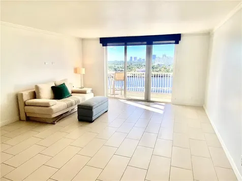 1 Las Olas Circle Fort Lauderdale FL 33316