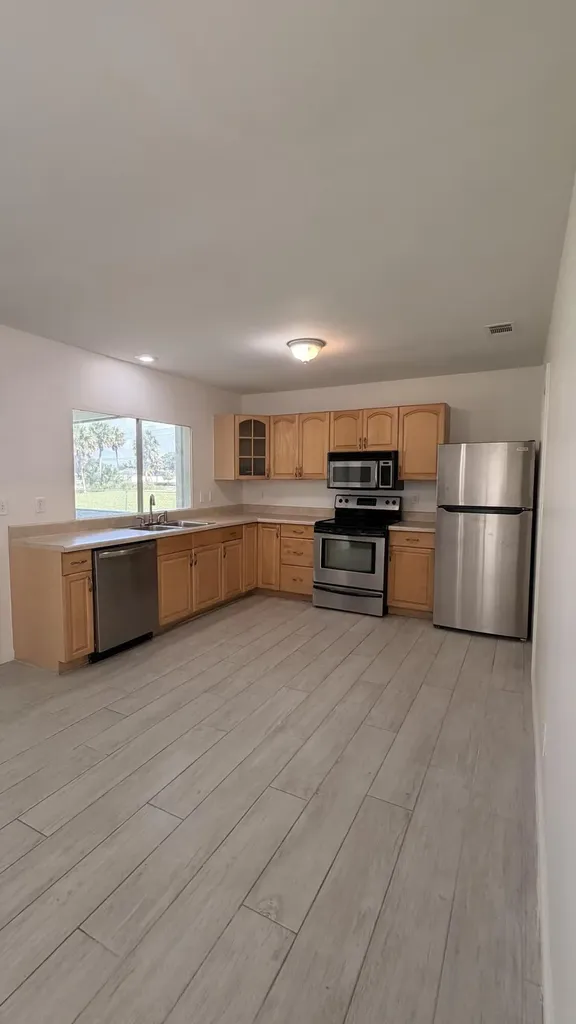 1812 SE Elkhart Terrace Port St Lucie FL 34952