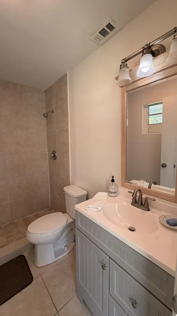 1812 SE Elkhart Terrace Port St Lucie FL 34952