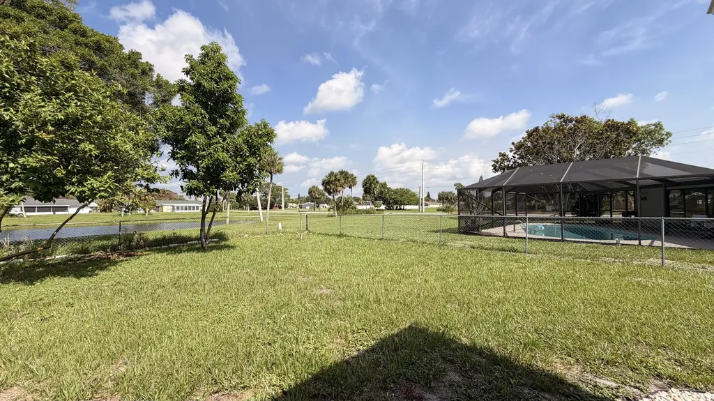 1812 SE Elkhart Terrace Port St Lucie FL 34952