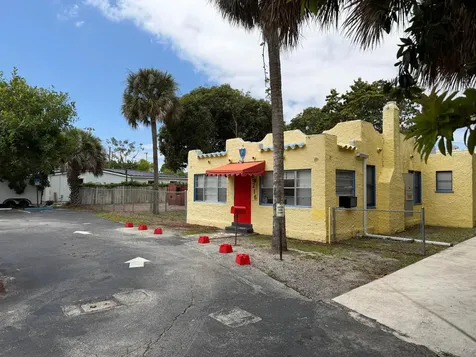 216 SW 2nd Avenue Delray Beach FL