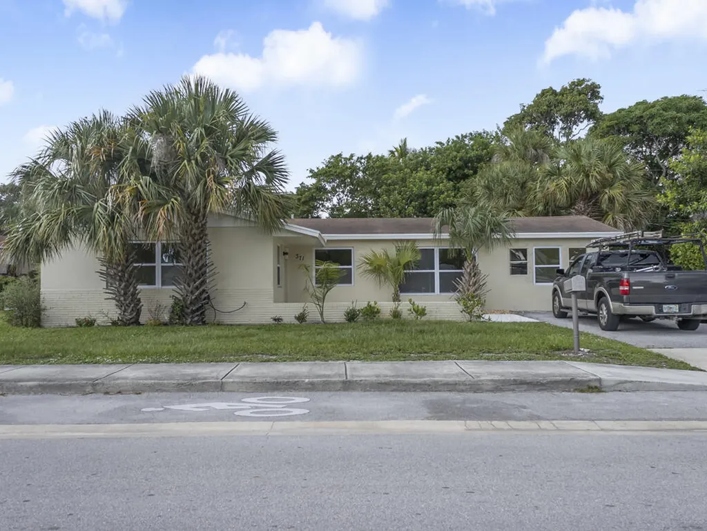 371 W 34th Street Riviera Beach FL 33404