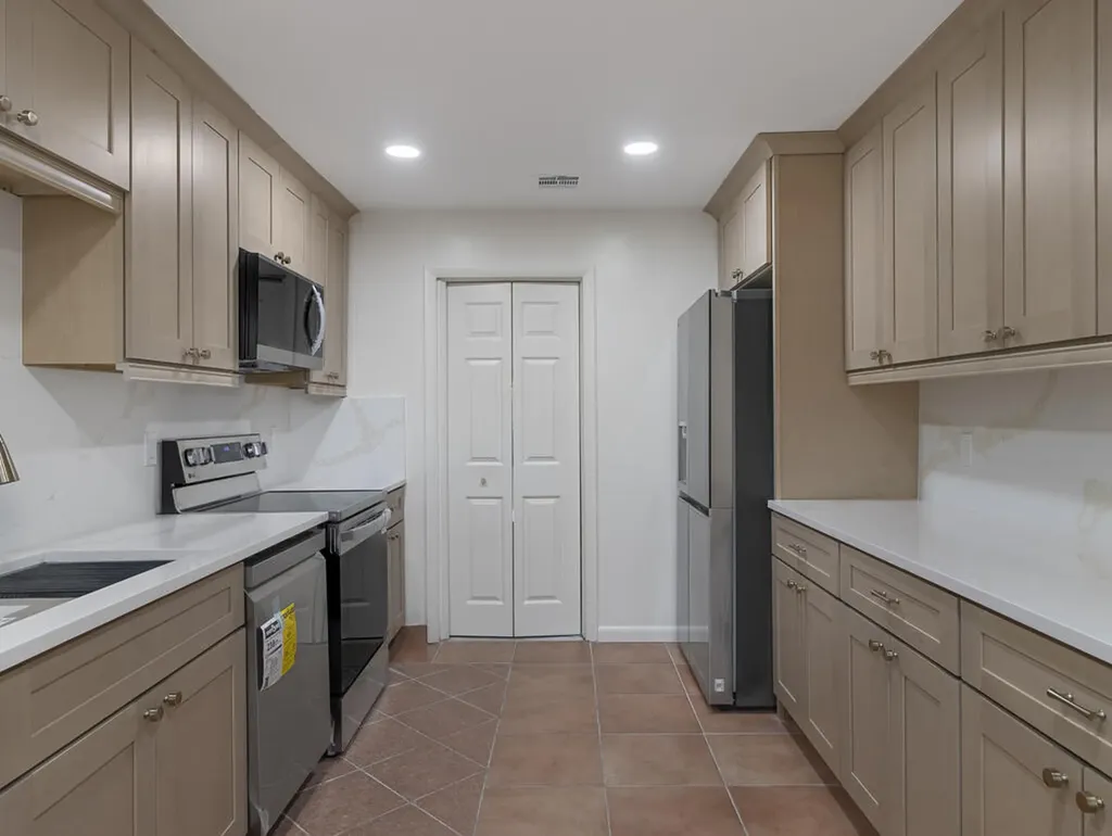 371 W 34th Street Riviera Beach FL 33404