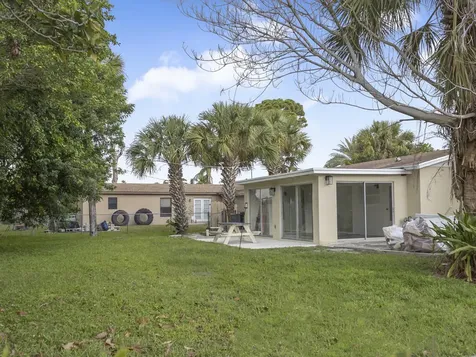 371 W 34th Street Riviera Beach FL 33404