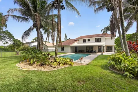 6188 Celadon Circle Palm Beach Gardens FL 33418