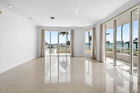 2650 Lake Shore Drive Riviera Beach FL 33404
