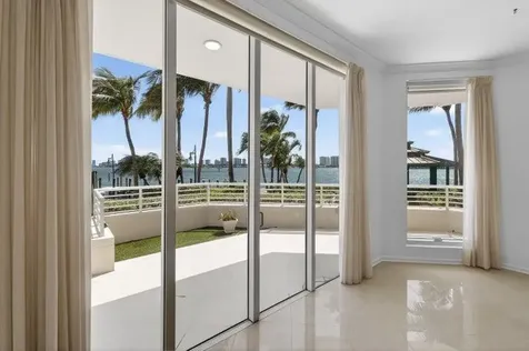 2650 Lake Shore Drive Riviera Beach FL 33404
