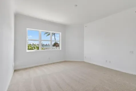 2650 Lake Shore Drive Riviera Beach FL 33404