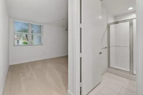 2650 Lake Shore Drive Riviera Beach FL 33404